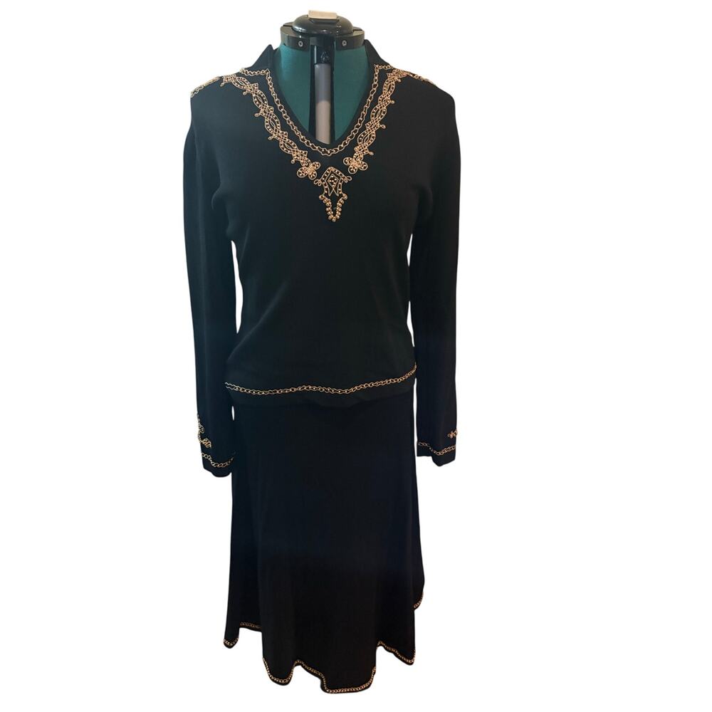 Studio G Women’s M/L Skirt‎ and top set gold embroidered EUC